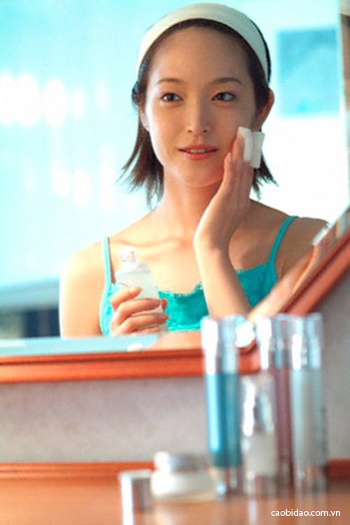 Già đi vì làm đẹp không đúng cách Già đi vì làm đẹp không đúng cách